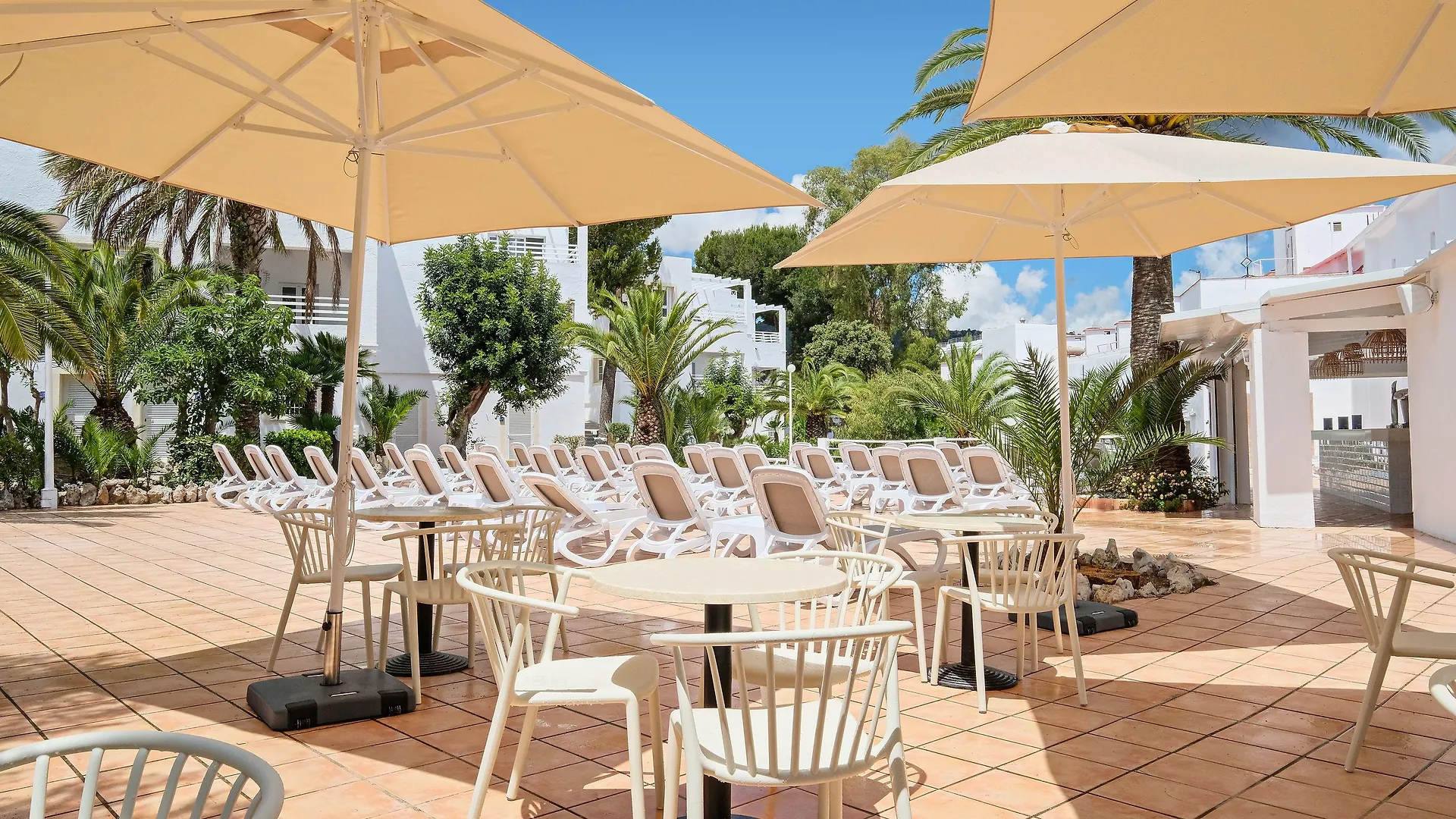 Azuline Hotel Palmanova Garden