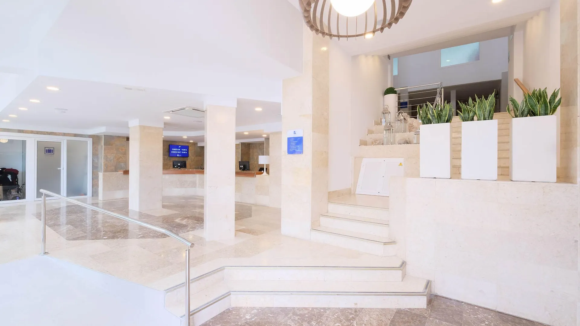 Azuline Hotel Palmanova Garden